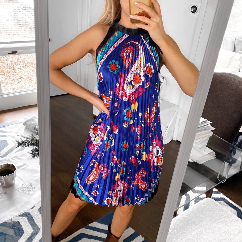 💙 MISS ENVIE NAVY MULTI FLORAL ABSTRACT PLEATED LOOSE FIT HALTER DRESS!